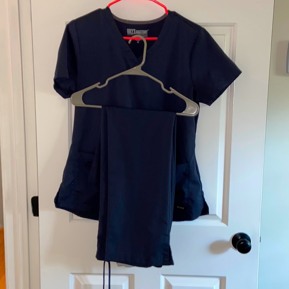 Greys Anatomy Scrub top and bottom